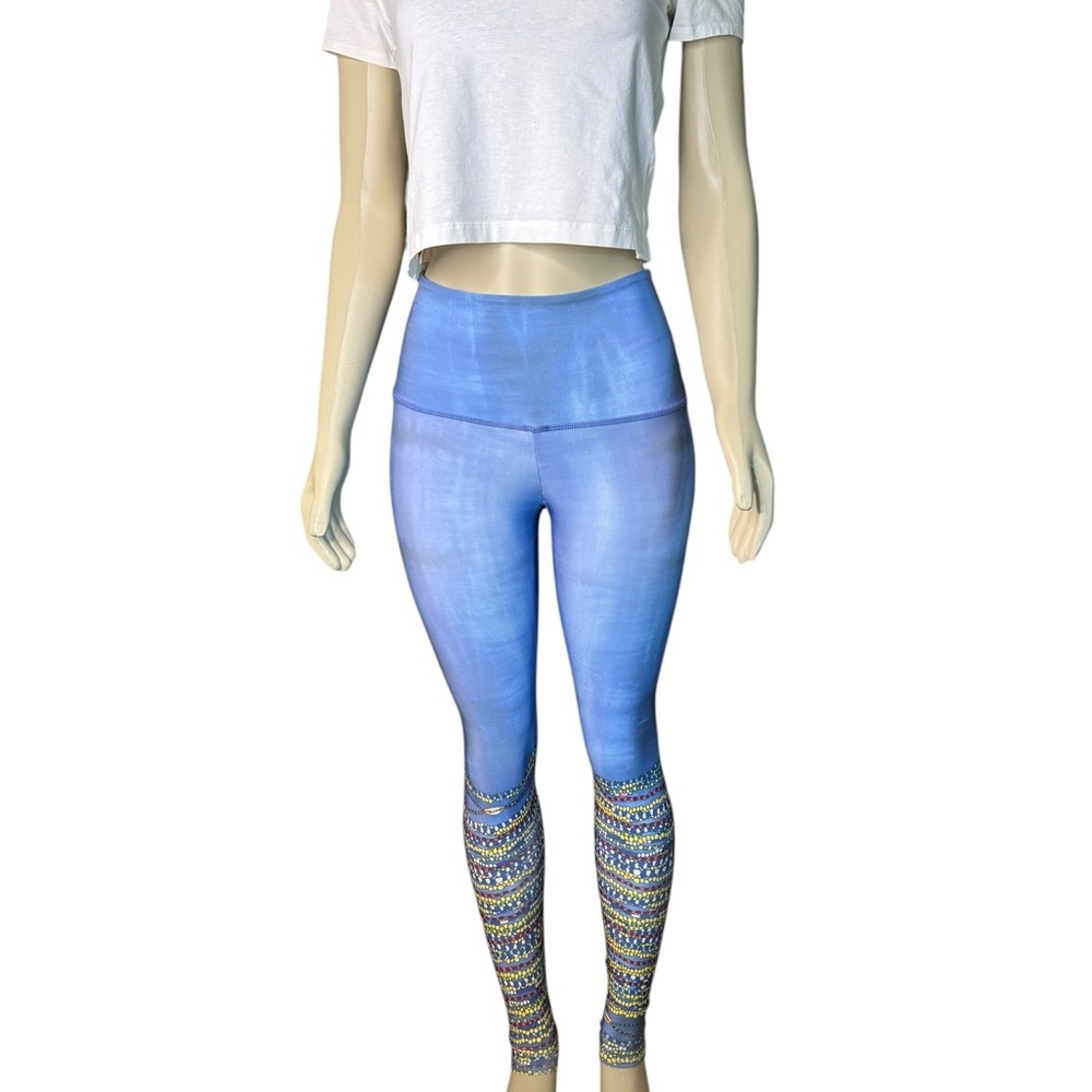 Onzie Vibrant Blue Patterned Leggings